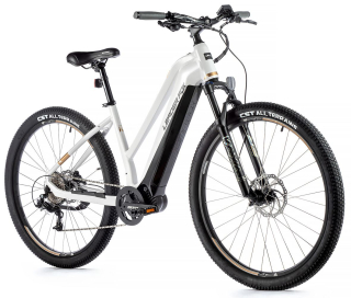 Dámské horské elektrokolo 29" Leader Fox SWAN 2023 bílá/černá lesk vel.20" -AKCE!